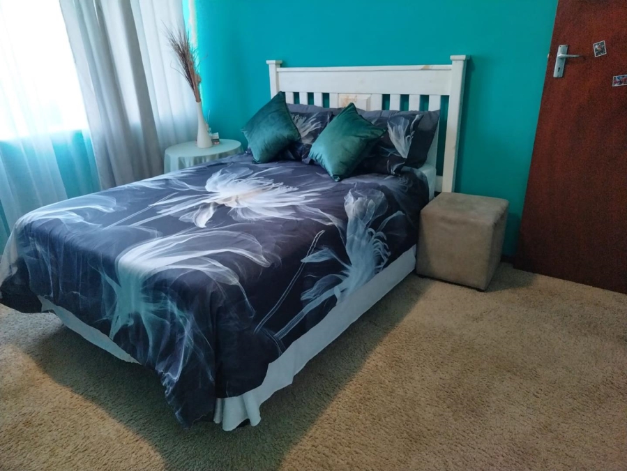 To Let 2 Bedroom Property for Rent in Oostersee Western Cape